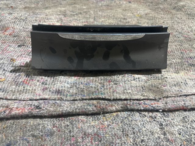 bontott VW PASSAT B5 Első Hamutartó