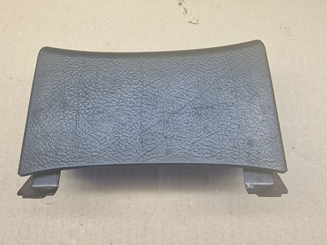 bontott VW PASSAT B5 Első Hamutartó