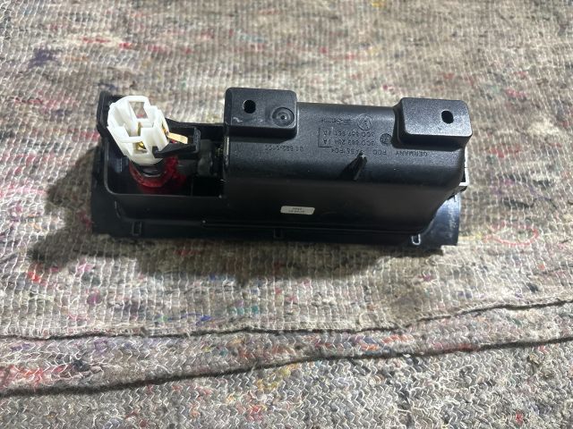 bontott VW PASSAT B5 Első Hamutartó