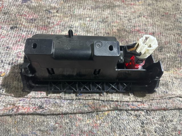 bontott VW PASSAT B5 Első Hamutartó