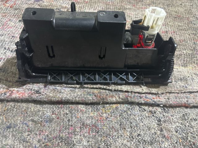 bontott VW PASSAT B5 Első Hamutartó