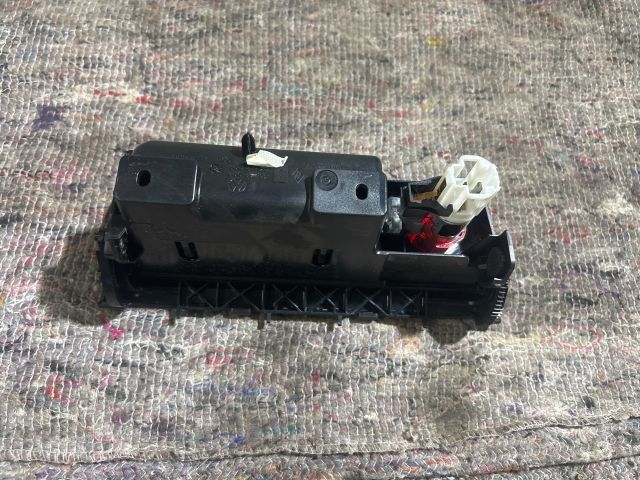 bontott VW PASSAT B5 Első Hamutartó