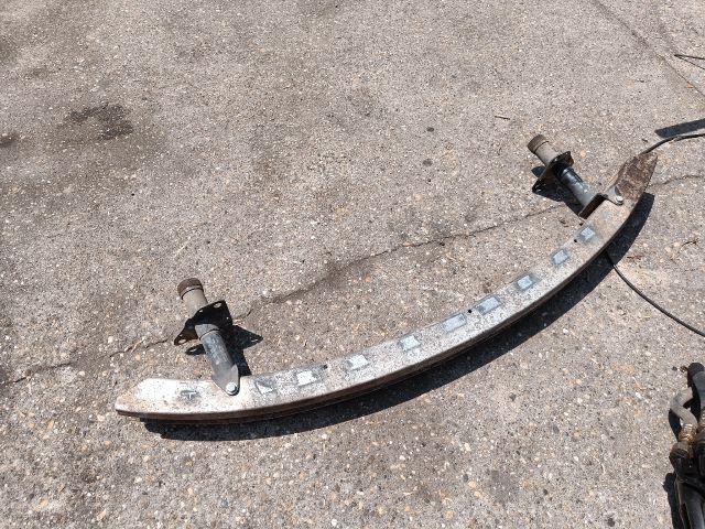 bontott VW PASSAT B5 Első Lökhárító Merevítő (Fém)