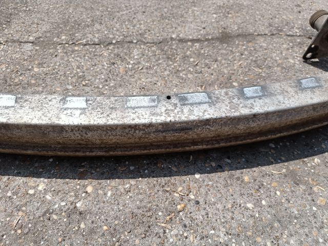 bontott VW PASSAT B5 Első Lökhárító Merevítő (Fém)