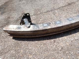 bontott VW PASSAT B5 Első Lökhárító Merevítő (Fém)