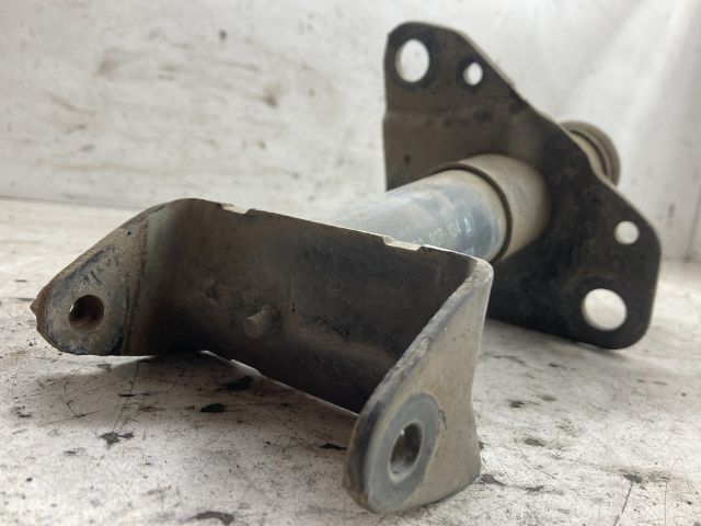 bontott VW PASSAT B5 Első Lökhárító Merevítő (Fém)