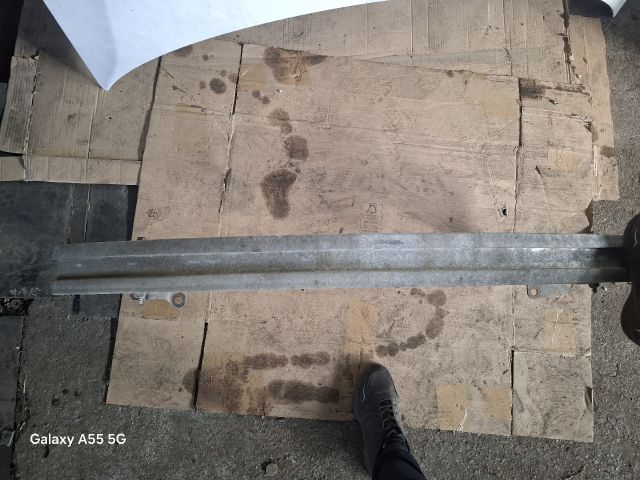 bontott VW PASSAT B5 Első Lökhárító Merevítő (Fém)