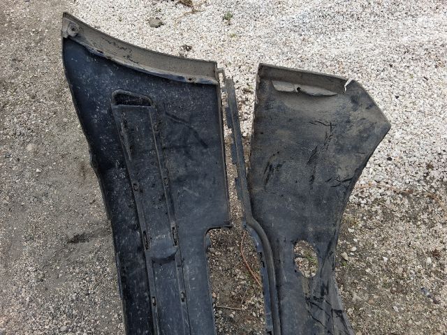 bontott VW PASSAT B5 Első Lökhárító (Részeivel)