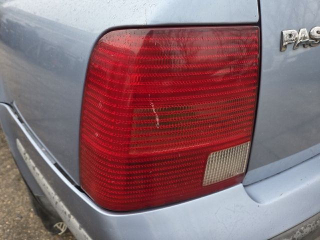 bontott VW PASSAT B5 Első Lökhárító (Részeivel)