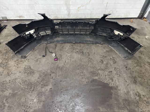 bontott VW PASSAT B5 Első Lökhárító (Részeivel)