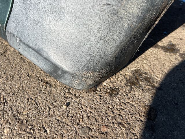 bontott VW PASSAT B5 Első Lökhárító (Üresen)