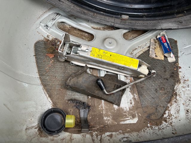 bontott VW PASSAT B5 Emelő