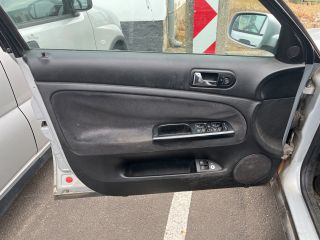 bontott VW PASSAT B5 Emelő