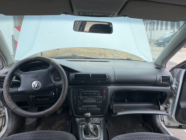 bontott VW PASSAT B5 Emelő