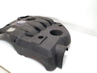 bontott VW PASSAT B5 Felső Hűtőburkolat