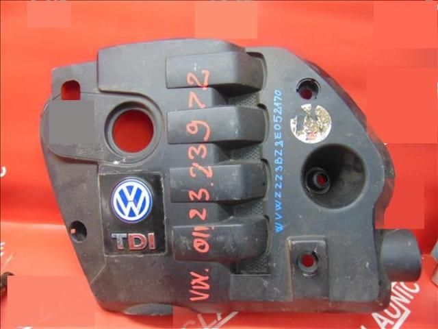 bontott VW PASSAT B5 Felső Hűtőburkolat