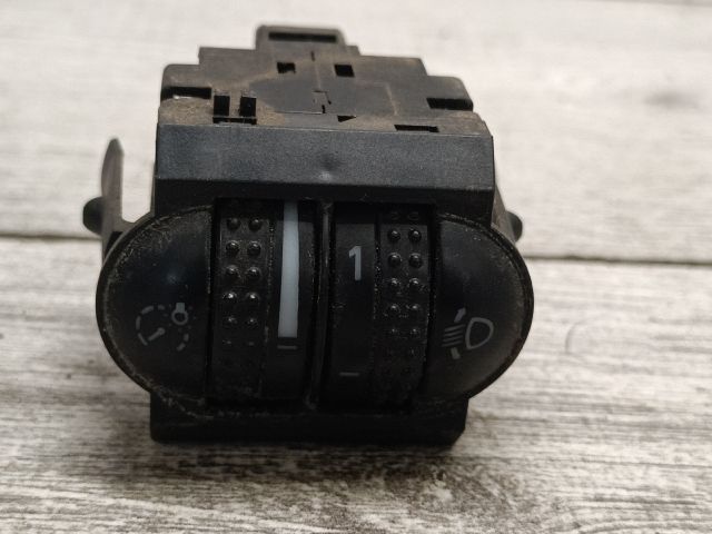 bontott VW PASSAT B5 Fényszórómagasság Állító Kapcsoló