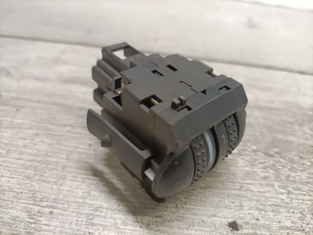 bontott VW PASSAT B5 Fényszórómagasság Állító Kapcsoló