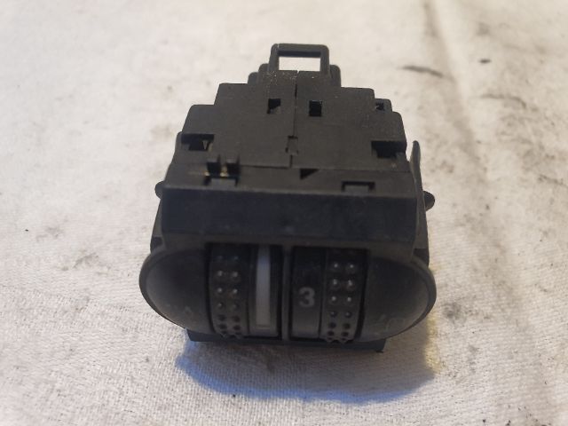 bontott VW PASSAT B5 Fényszórómagasság Állító Kapcsoló