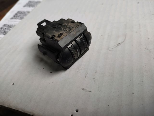 bontott VW PASSAT B5 Fényszórómagasság Állító Kapcsoló