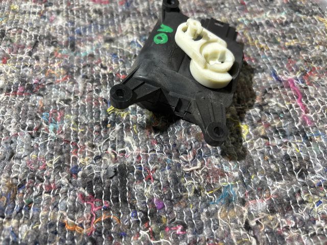 bontott VW PASSAT B5 Fűtés Állító Motor