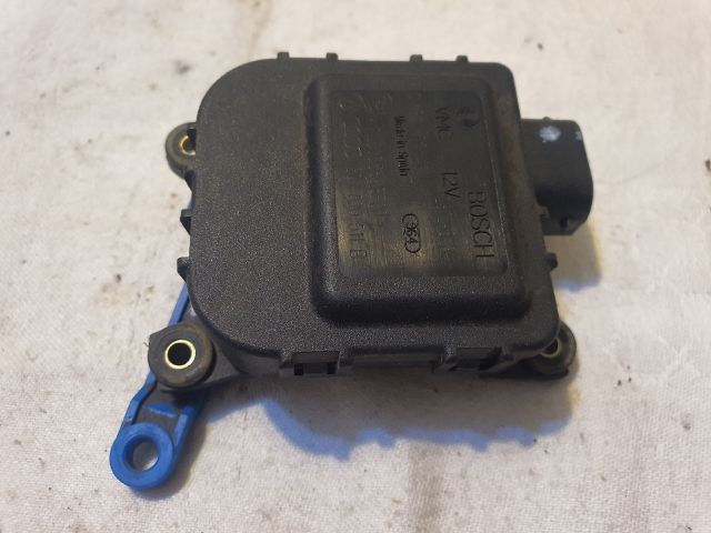 bontott VW PASSAT B5 Fűtés Állító Motor
