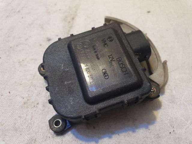 bontott VW PASSAT B5 Fűtés Állító Motor