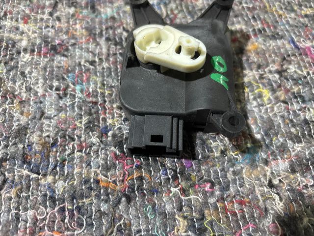 bontott VW PASSAT B5 Fűtés Állító Motor