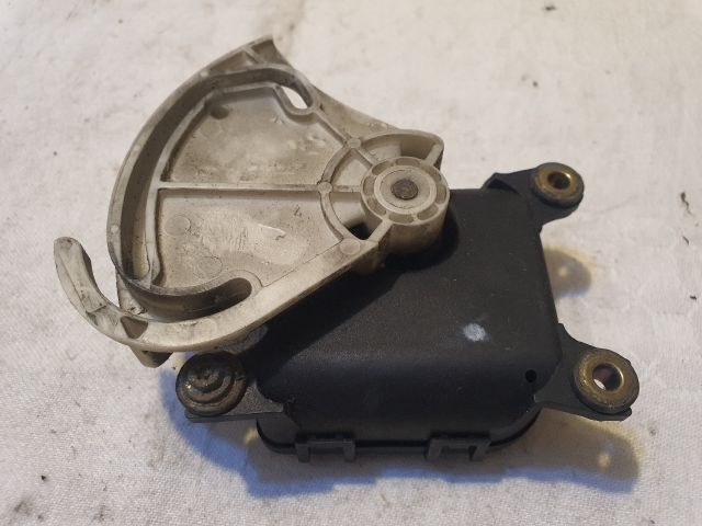 bontott VW PASSAT B5 Fűtés Állító Motor