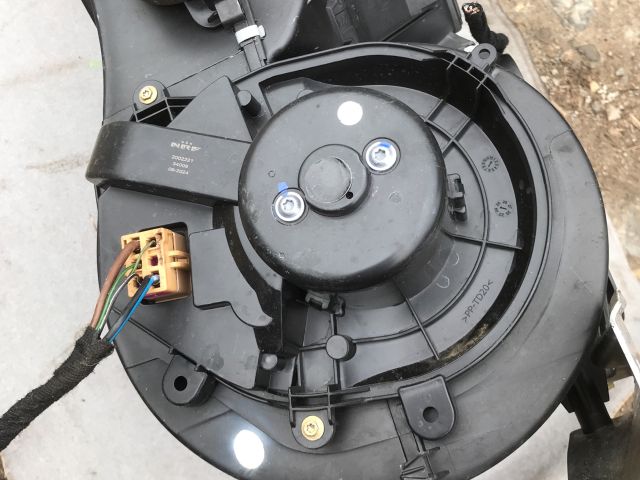 bontott VW PASSAT B5 Fűtés Box