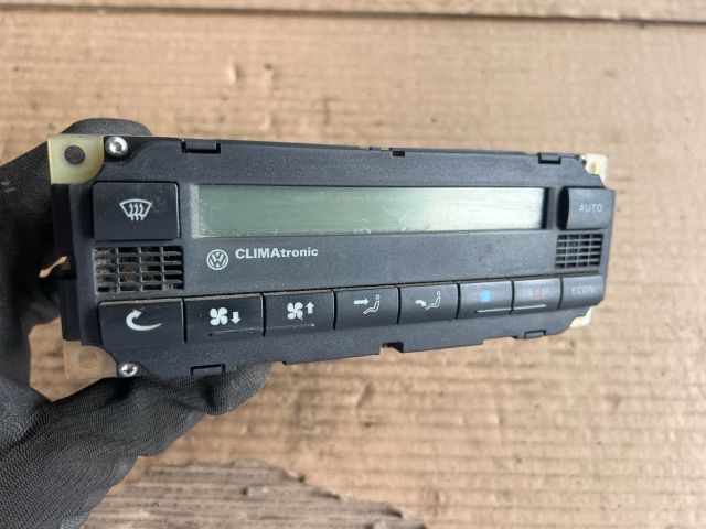 bontott VW PASSAT B5 Fűtéskapcsoló (digit klímás)
