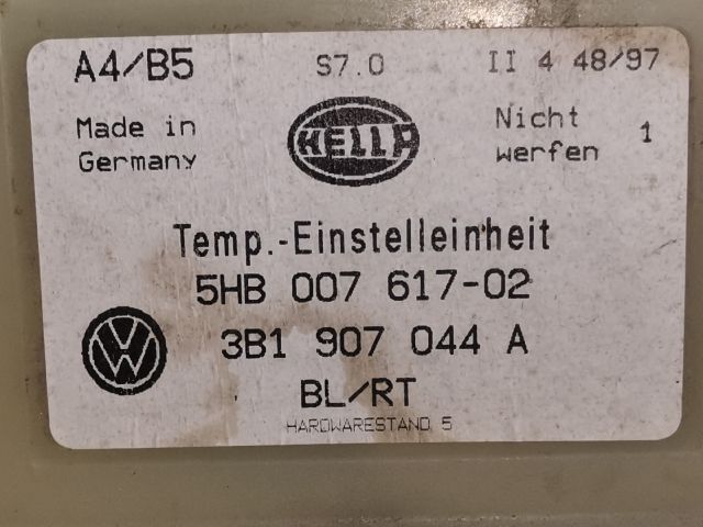 bontott VW PASSAT B5 Fűtéskapcsoló (digit klímás)