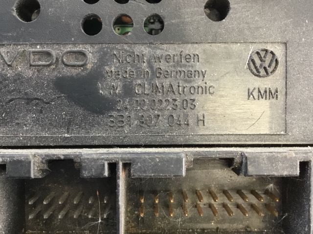 bontott VW PASSAT B5 Fűtéskapcsoló (digit klímás)