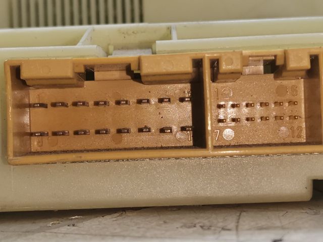 bontott VW PASSAT B5 Fűtéskapcsoló (digit klímás)