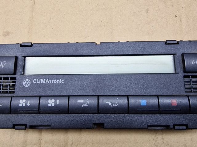 bontott VW PASSAT B5 Fűtéskapcsoló (digit klímás)