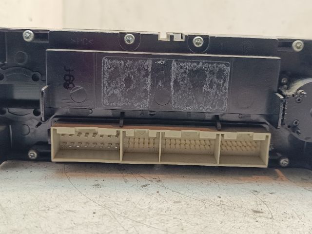 bontott VW PASSAT B5 Fűtéskapcsoló (digit klímás)