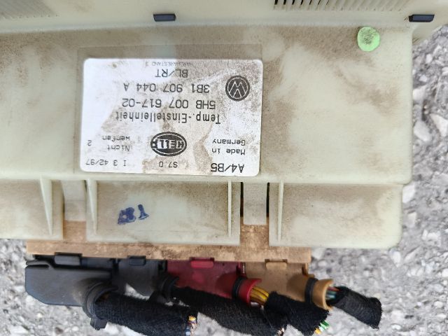 bontott VW PASSAT B5 Fűtéskapcsoló (digit klímás)