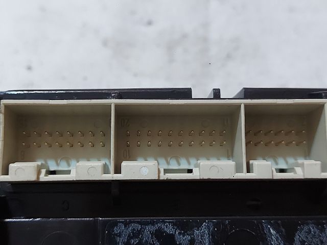 bontott VW PASSAT B5 Fűtéskapcsoló (digit klímás)