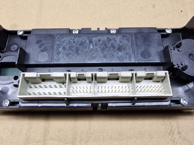 bontott VW PASSAT B5 Fűtéskapcsoló (digit klímás)