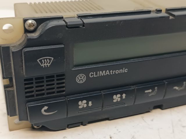 bontott VW PASSAT B5 Fűtéskapcsoló (digit klímás)