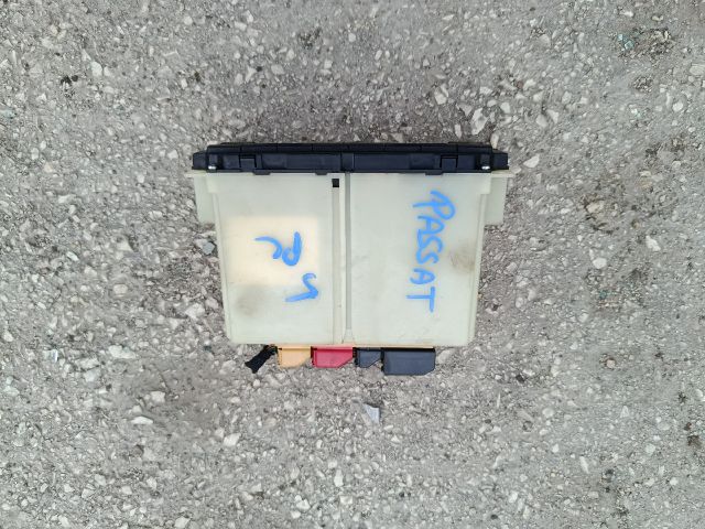 bontott VW PASSAT B5 Fűtéskapcsoló (digit klímás)