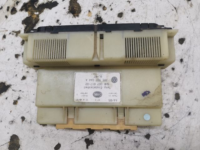 bontott VW PASSAT B5 Fűtéskapcsoló (digit klímás)