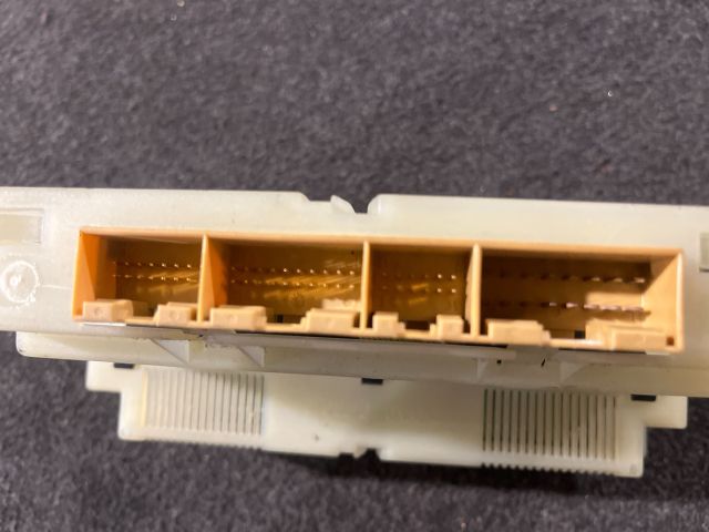 bontott VW PASSAT B5 Fűtéskapcsoló (digit klímás)