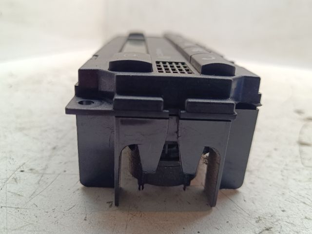 bontott VW PASSAT B5 Fűtéskapcsoló (digit klímás)