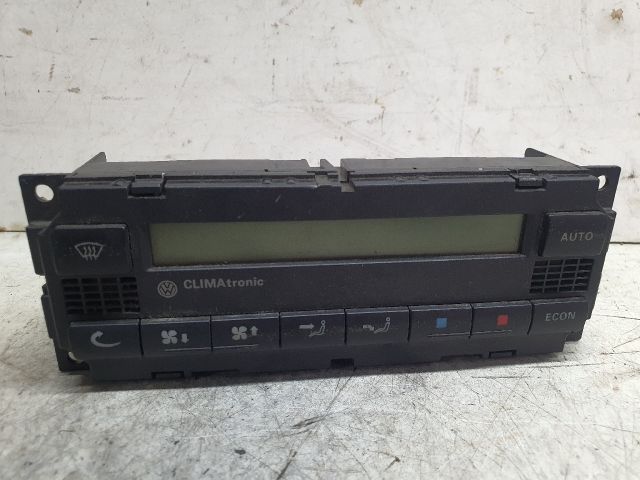 bontott VW PASSAT B5 Fűtéskapcsoló (digit klímás)