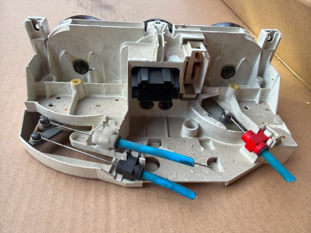 bontott VW PASSAT B5 Fűtéskapcsoló (Nem klímás)