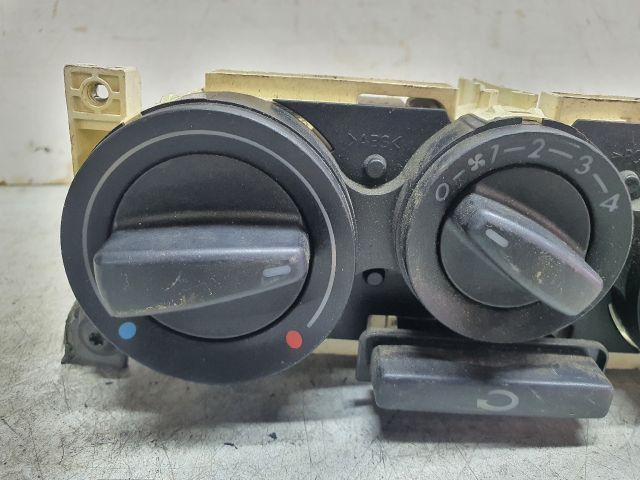 bontott VW PASSAT B5 Fűtéskapcsoló (Nem klímás)