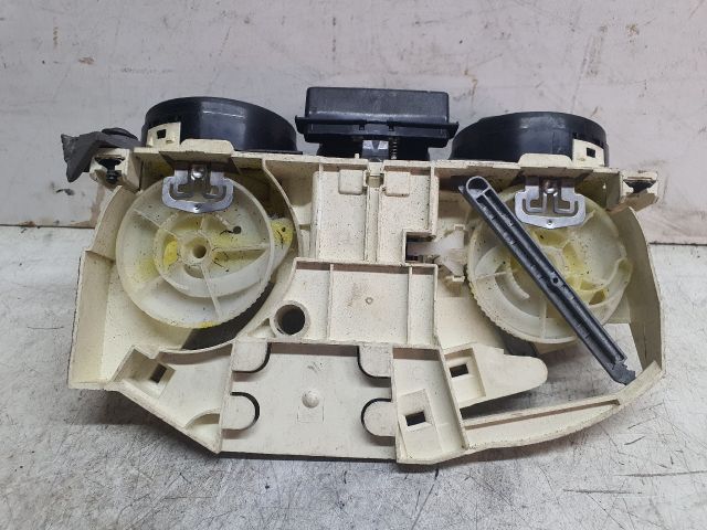 bontott VW PASSAT B5 Fűtéskapcsoló (Nem klímás)