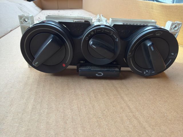 bontott VW PASSAT B5 Fűtéskapcsoló (Nem klímás)