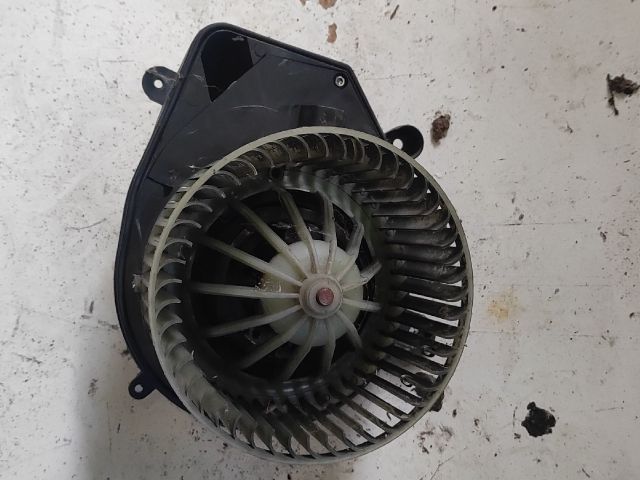 bontott VW PASSAT B5 Fűtőmotor (Nem klímás)